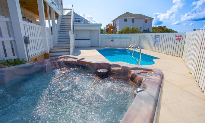 Ocean Hill House | Tail Wind * 6 Bedrm *Private Pool/HotTub *Foosball