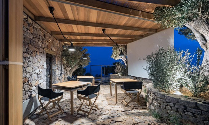 Omales Hotel | Tainaron Blue Retreat