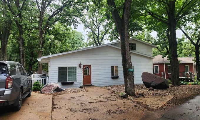 Spirit Lake House | Taj West 7-bedroom home in Monarch Cove near West Okoboji Lake