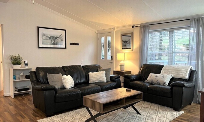 Afton House | Take a break at this peaceful oasis