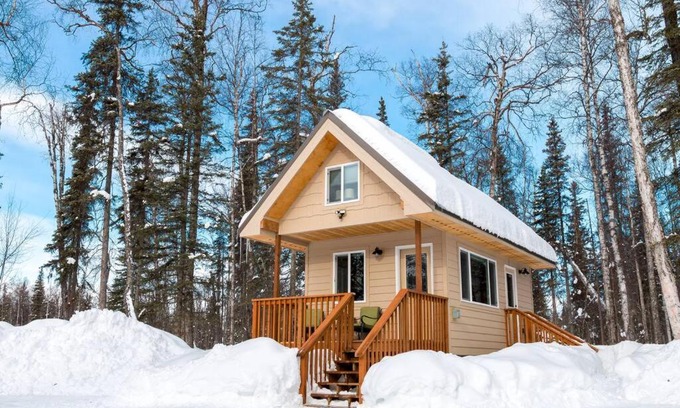 Talkeetna House | Talkeetna Tiny House Cabin *Sauna* Near ski/lake