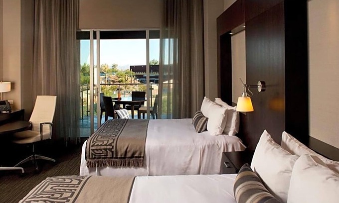 Scottsdale Apartment | Talking Stick Resort offers top-notch services and amenities .