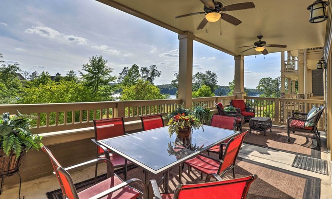 Talladega Condo | Talladega Area Condo w/ Lake Views!