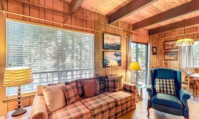 Tahoe City House | Talmont Trailhead Cabin