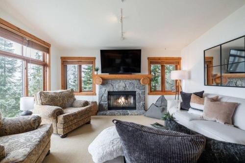 Nordic Estates House | Taluswood Ridge by Outpost Whistler