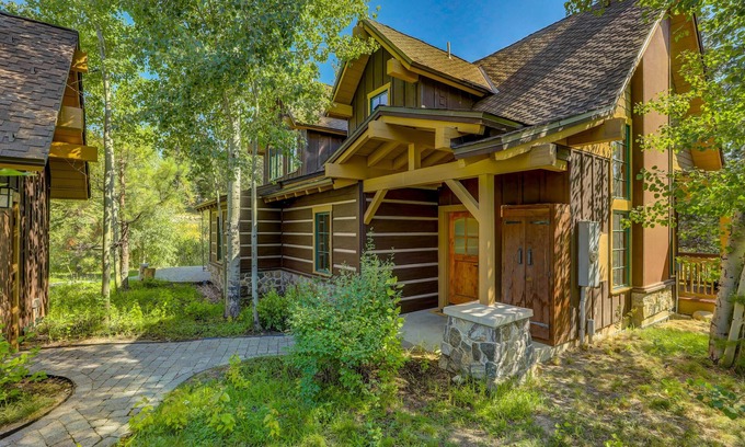 Tamarack Resort House | Tamarack Ski Resort Townhome - Elegant couple's retreat - Path to chairlift - Golf