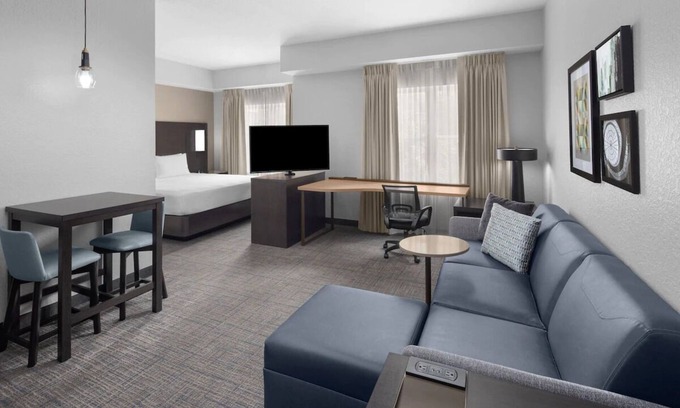 Oldsmar Hotel | Tampa Bay Family Adventure: Pet-Friendly Suites with Kitchen | 4 Units