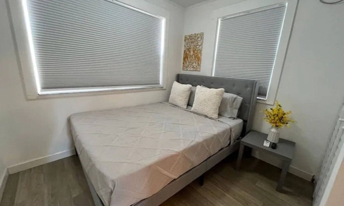 East Tampa House | "Tampa Bay Retreat: Close to Ybor & Riverwalk"