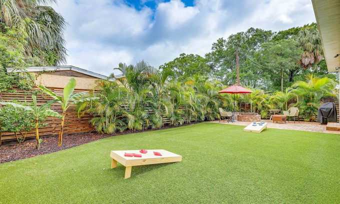 Carver City - Lincoln Gardens House | Tampa Home w/Fire Pit, Yard, Cornhole + More!