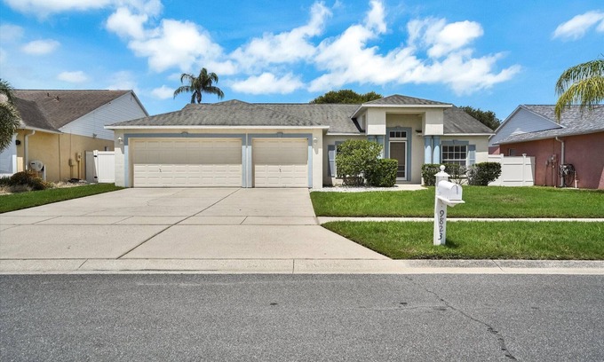 Riverview House | Tampa Paradise For All Occasions