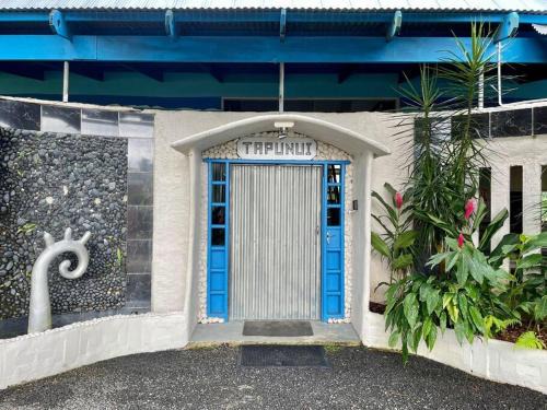 Arorangi House | Tapunui Spacious Retreat with Superfast Internet