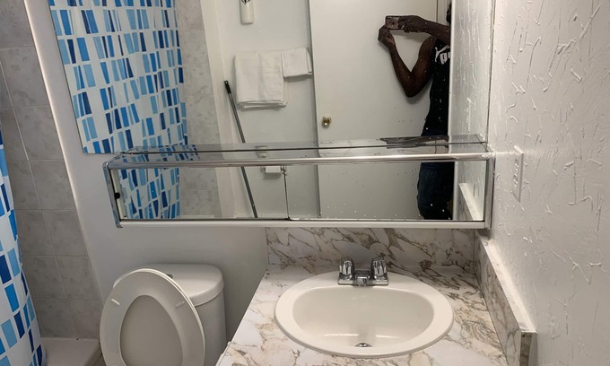 York University Heights Apartment | Taro's Lodge