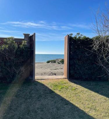 Tarquinia Villa | Tarquinia Lido - Villa Velca sulla spiaggia