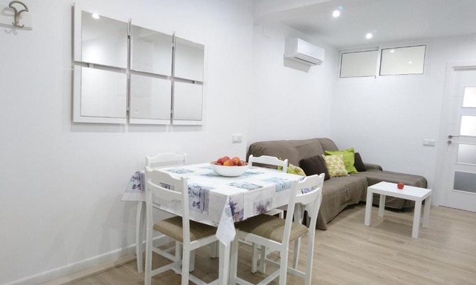Tarragona Apartment | Tarragona Center Room