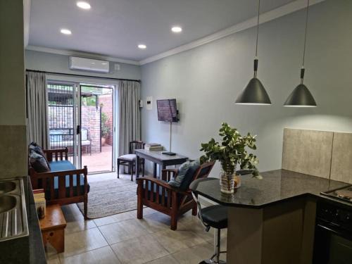 Kathu Apartment | Tarrentoela selfcatering guesthouse