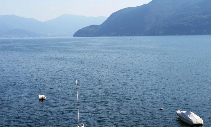 Tronzano Lago Maggiore Apartment | Tastefully furnished 2-room apartment with sea garden and beach
