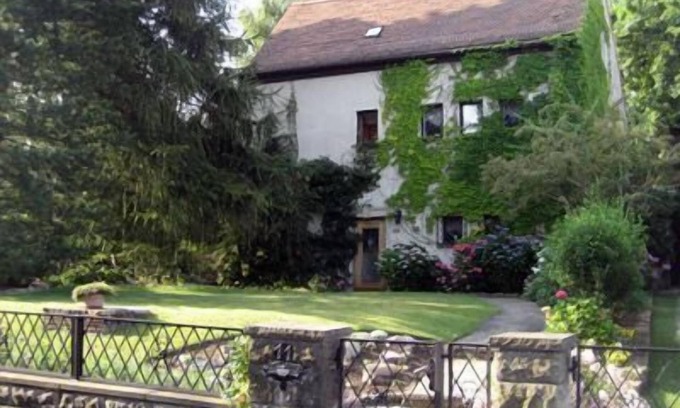 Suedvorstadt Apartment | Tastefully furnished vacation apartment in Dresden