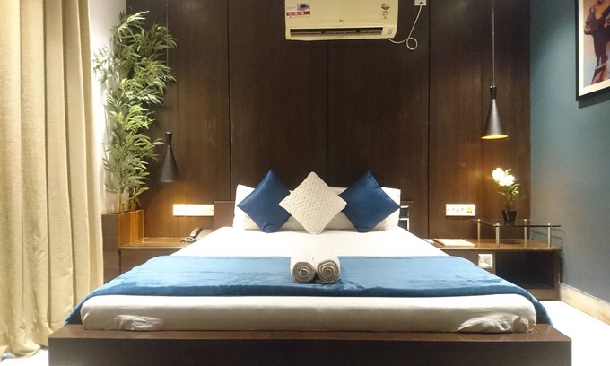 Kolkata Hotel | Tatvam Residency