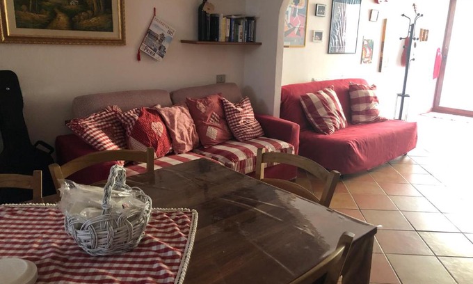 Carbonia Apartment | Tavernetta accogliente