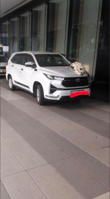 Mathilil Boat Rental | Taxi car
