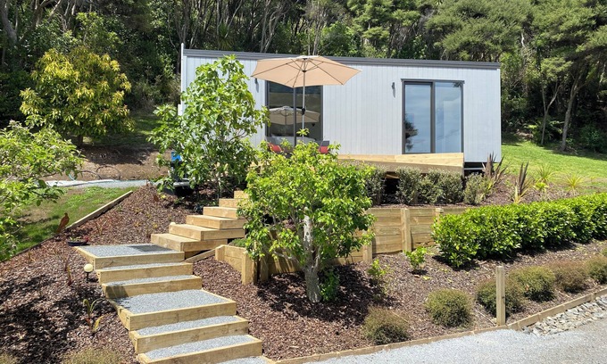 Bethells Beach Cabin | Te Henga Hideaway