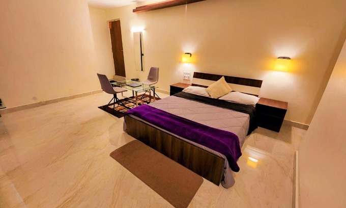 Wardha Bed & Breakfast | Teakwood Farms
