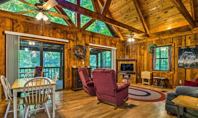 Madisonville House | Tellico Plains Cabin - 25 Acres, Backyard Creek!