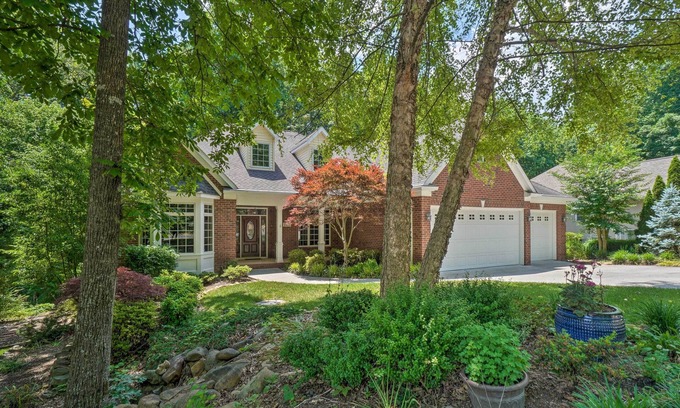 Tellico Village House | Tellico Village Getaway w/Theater, Game Room