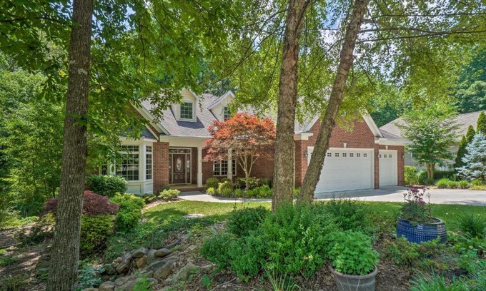 Tellico Village House | Tellico Village Getaway with Theater, Game Room