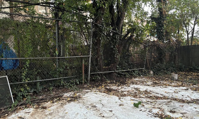 North Philadelphia Apartment | Temple Hospital First Floor with Backyard