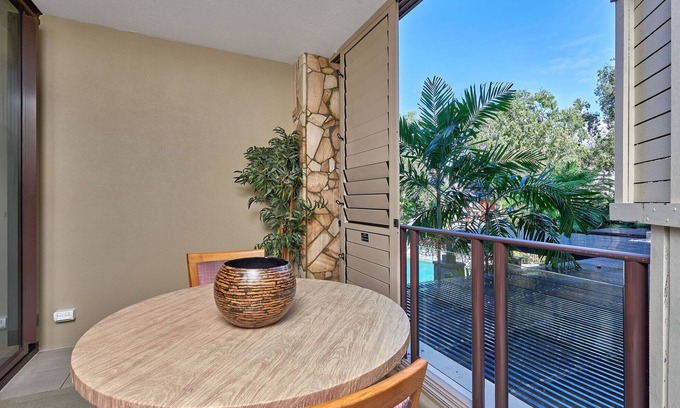 Palm Cove Apartment | Temple Suite 202 in Triton Street Beachfront Resort, Palm Cove