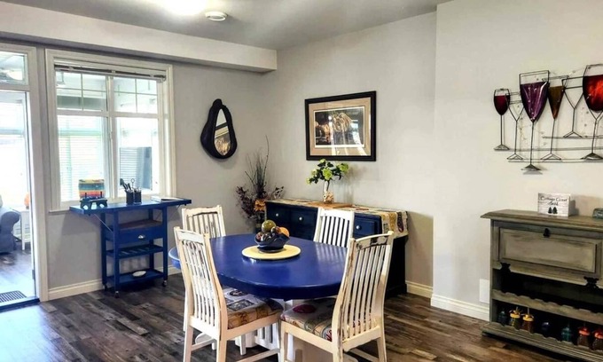 Okanagan-Similkameen Apartment | Tempranillo Suite on Osoyoos Lake #269b