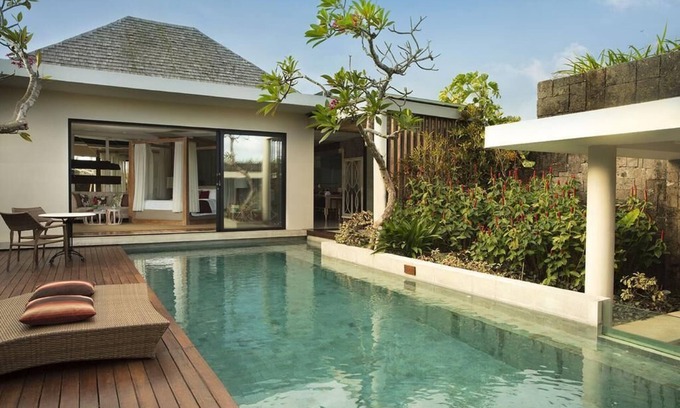 Batubelig Villa | Temptation One-Bedroom Villa with Private Pool and a well-equipped kitchen