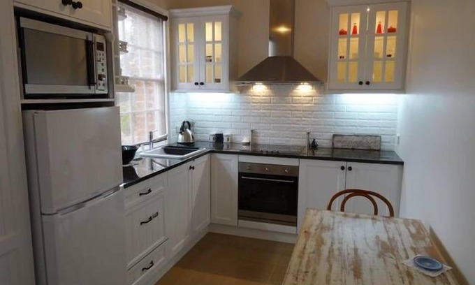 Tenterfield Cottage | TENTERFIELD ACCOMMODATION’s“Red Rose Cottage”