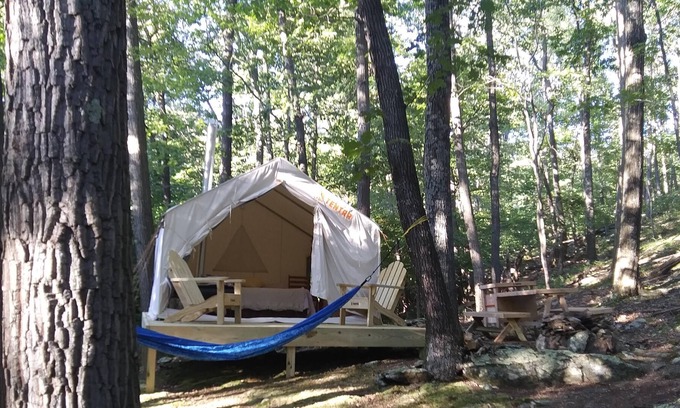 Fairfield RV Rental | Tentrr Signature Site - Mountain Hideaway