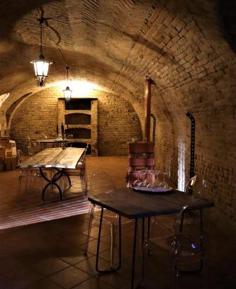Calosso Bed & Breakfast | Tenuta Le More