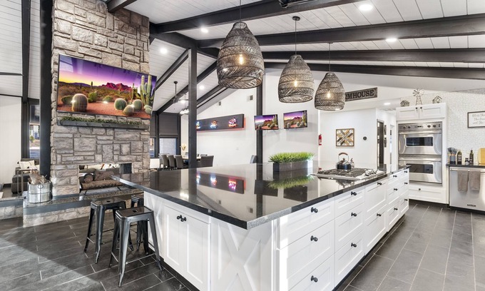 Regency Heights House | Tequila Fountain
