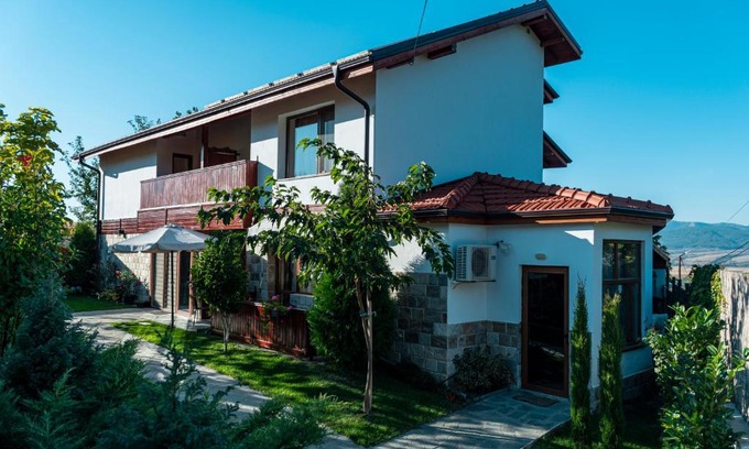 Sapareva Banya House | Terra House