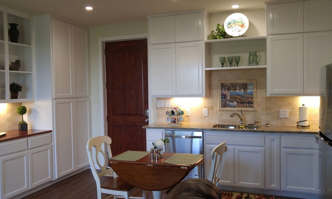 Dripping Springs Villa | Terra Vista at Our Hill Town nRelax, Lounge, Laze, Dally, Rest