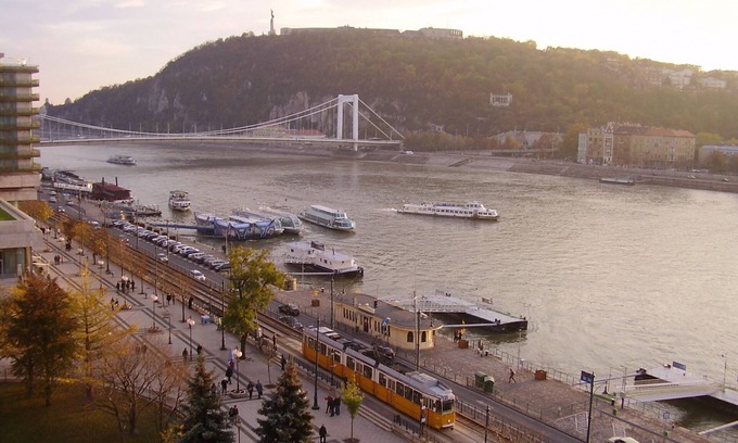 Inner City Budapest Apartment | Terrace with exceptional panorama on the Danube