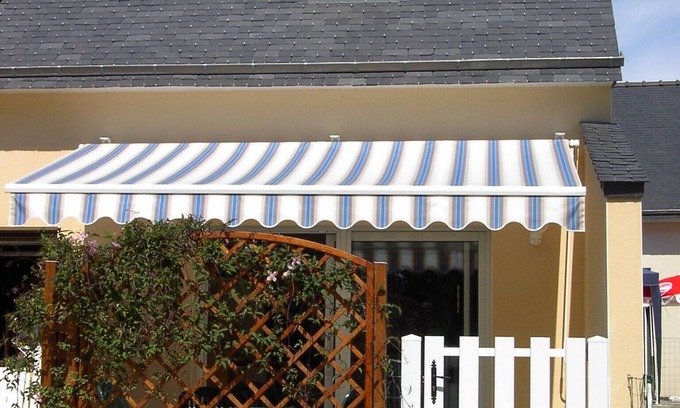 Arzon House | Terraced house, ground floor, facing south, very quiet