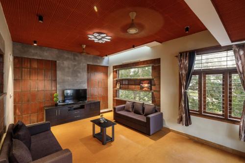 Bengaluru Apartment | Terrastone Duplex Spacious ApartmentNr Lake