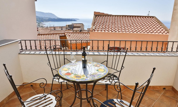 Old Town House | Terrazza della Rocca