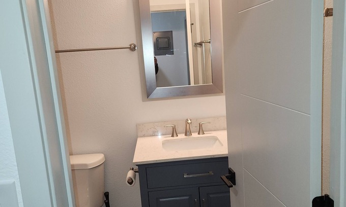 Hardin Apartment | Terrific 1-bedroom apartment in Hardin