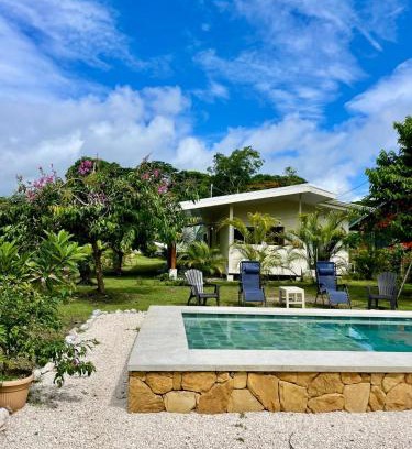Cabuya House | Teva Guest House with Shared pool