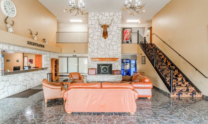 Beeville Hotel | Texan Inn By OYO Beeville US-181
