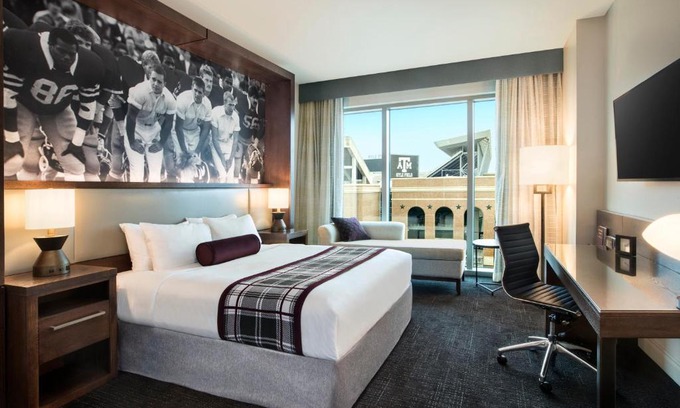 College Station Hotel | Texas A&M Hotel and Conference Center