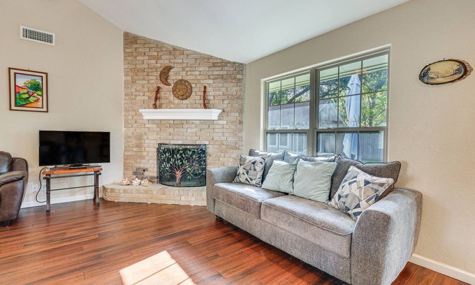 North Austin Civic Association House | Texas Retreat w/Patio, Fireplace & Fenced-In Yard