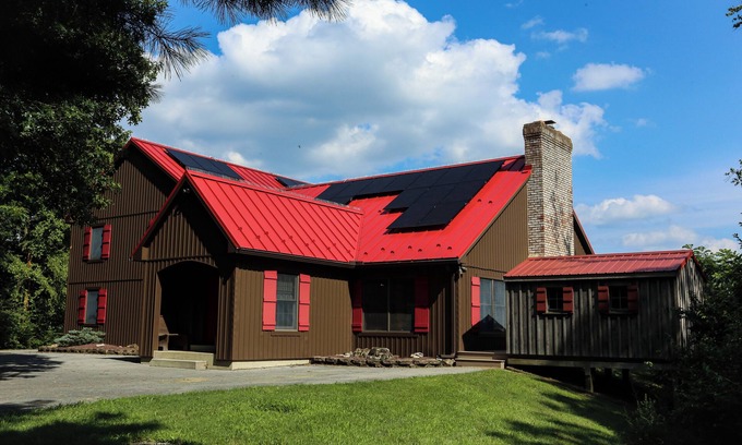 Stouchsburg House | Texter Mountain Lodge - 105 Acre Mountain Home