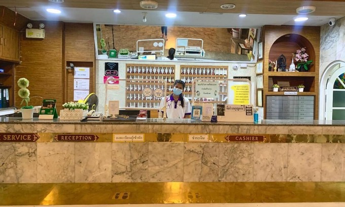 Nakhon Si Thammarat Hotel | Thai Hotel